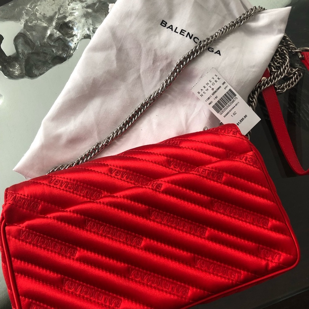 Balenciaga BB Wallet on a Chain - Picture 2 of 8